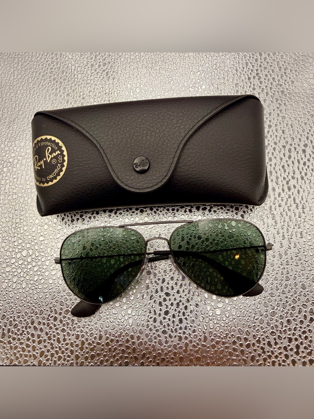 Vintage Authentic Ray-Ban Classic Aviator Sunglasses with Original Case